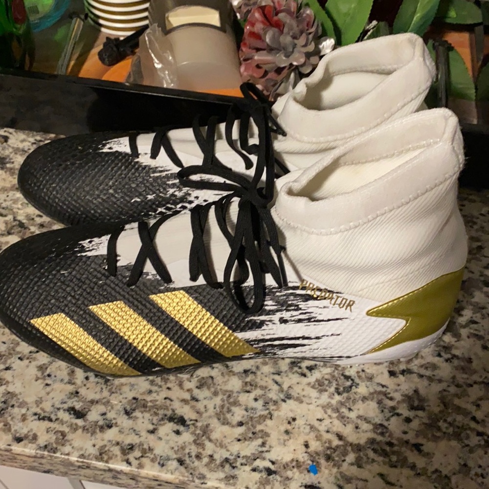 Only worn once adidas predator 20.3 fg size 10